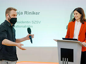 Projektleiter Jonas Müller und SZSV-Präsidentin Maja Riniker während der Proben.