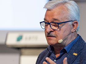 Franco Giori leitete die Plattform zum Thema Notfalltreffpunkte width=280