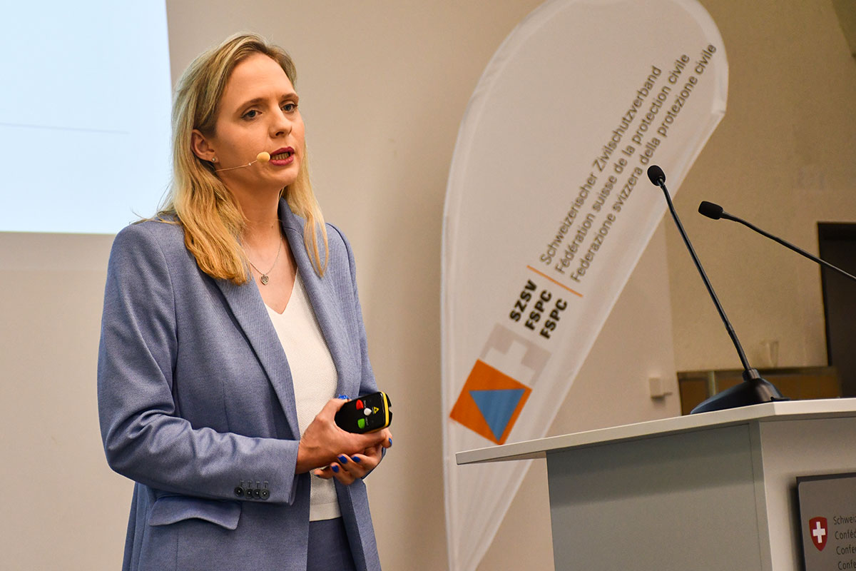Luzia Tschirky bei ihrem fesselnden Referat.